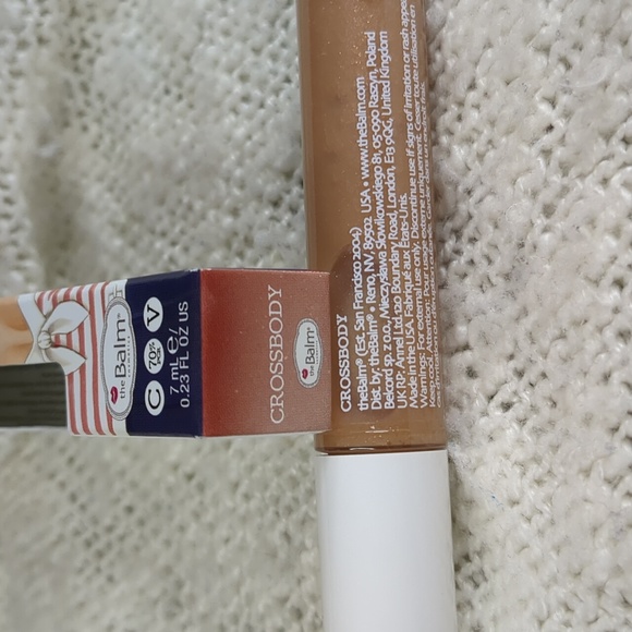 theBalm Purse-worthy Lip Gloss in Crossbody, 7ml/0.23fl oz - Picture 5 of 10